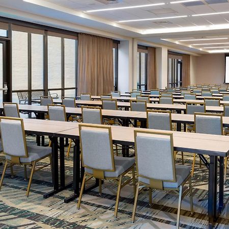 ホテル Courtyard By Marriott Atlanta Midtown エクステリア 写真