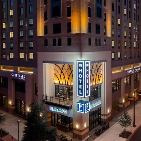 ホテル Courtyard By Marriott Atlanta Midtown エクステリア 写真