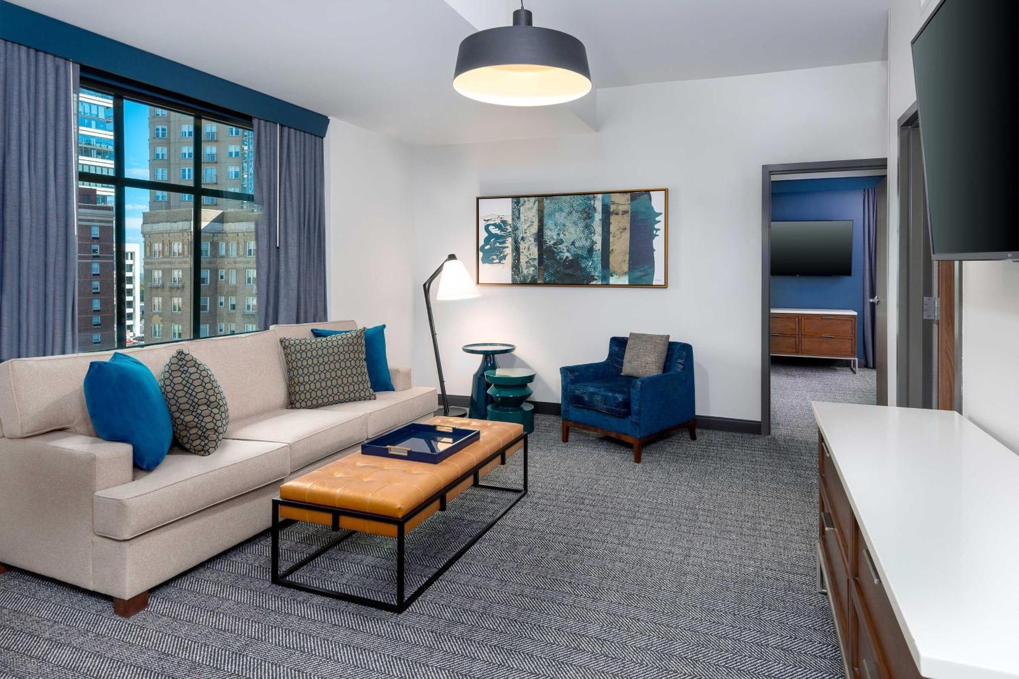 ホテル Courtyard By Marriott Atlanta Midtown エクステリア 写真